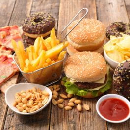 Why we crave junk food after a sleepless night